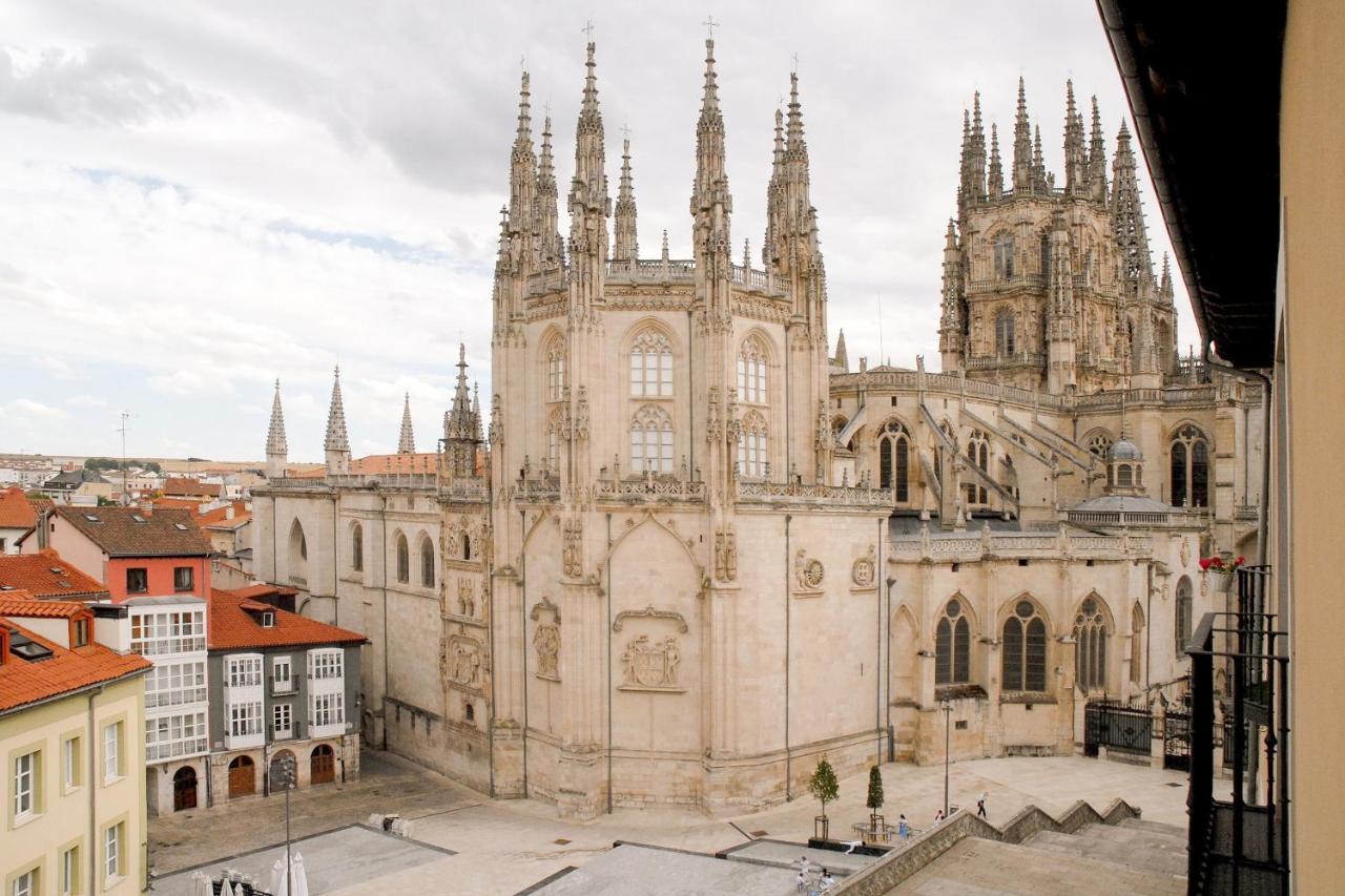 La Catedral Vut - Apt Para 4 Con Wifi En El Centro De Burgo Exteriör bild