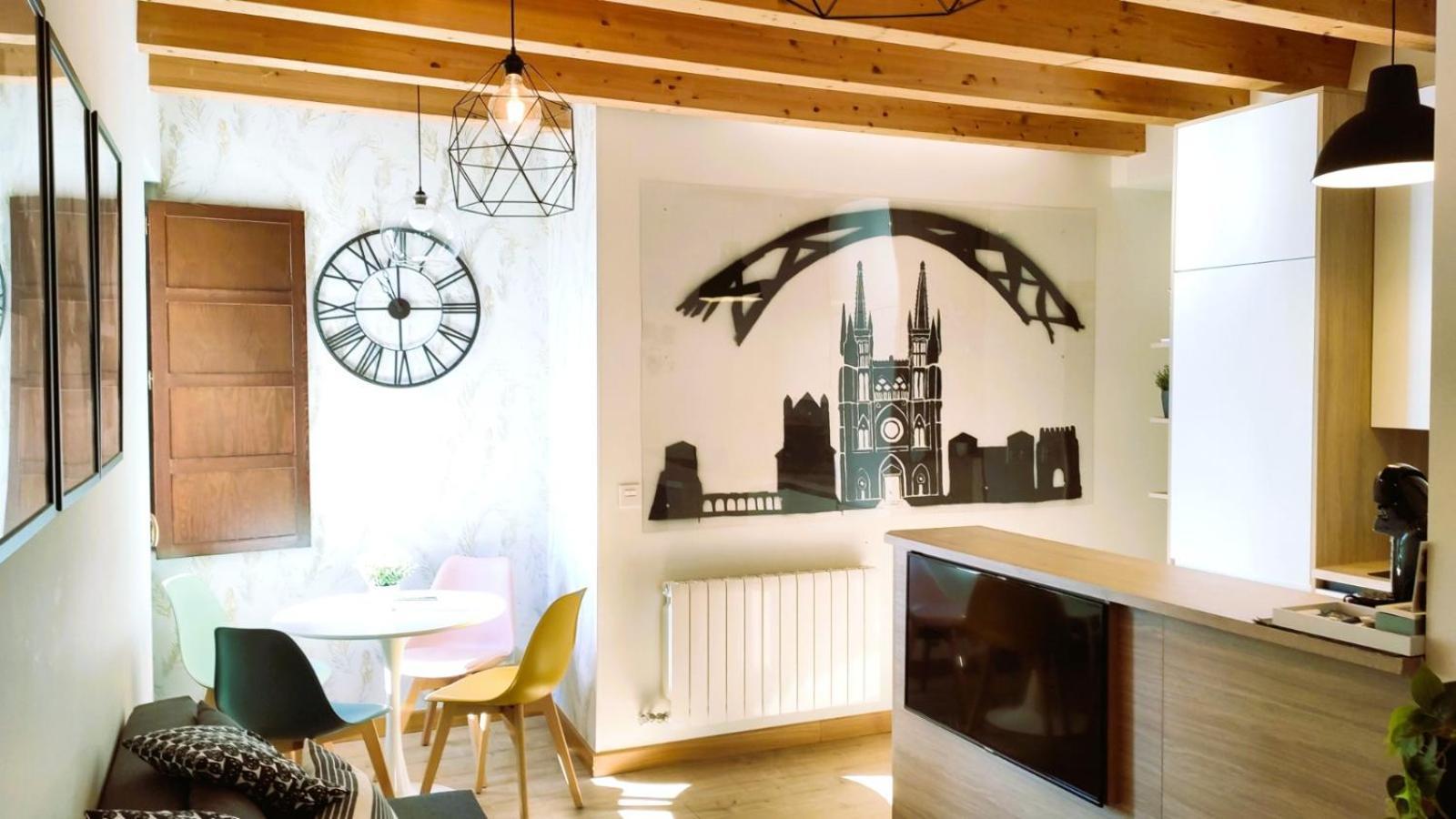 La Catedral Vut - Apt Para 4 Con Wifi En El Centro De Burgo Exteriör bild